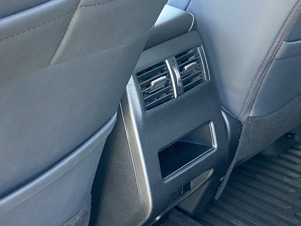 New 2026 Mitsubishi Outlander SE FWD image 18