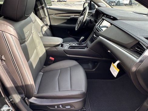 New 2026 Cadillac XT5 Sportv w/ LPO, Floor Liner Package image 15