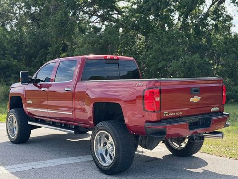 Used 2018 Chevrolet Silverado 2500 High Country w/ Duramax Plus Package image 3