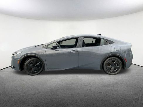 New 2026 Toyota Prius Plug-In Hybrid FWD image 6