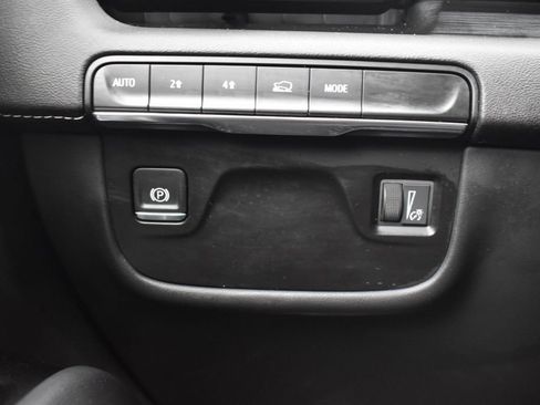 Used 2024 Cadillac Escalade Premium Luxury w/ LPO, Floor Liner Package AWD/4WD image 18