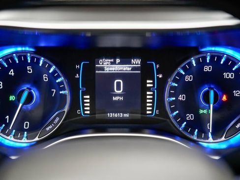 Used 2019 Chrysler Pacifica Touring-L w/ S Appearance Package image 33