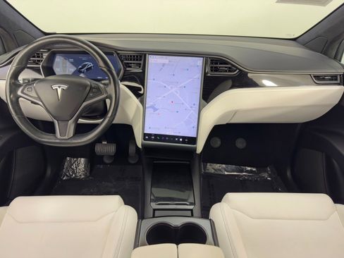 Used 2018 Tesla Model X 100D image 27