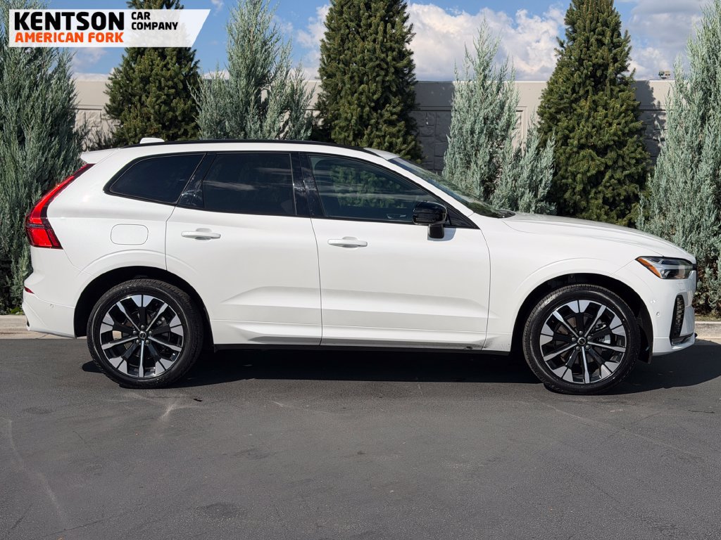 Used 2026 Volvo XC60 B5 Plus AWD/4WD image 9