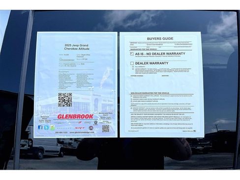 Used 2025 Jeep Grand Cherokee Altitude RWD image 55