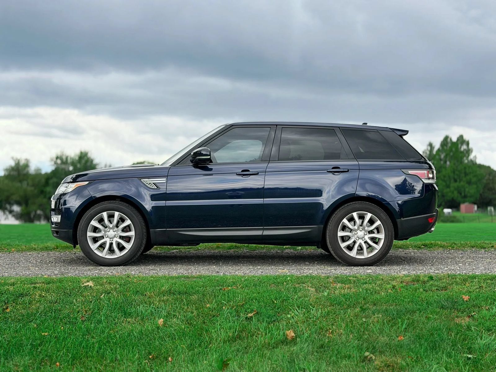 Used 2016 Land Rover Range Rover Sport HSE AWD/4WD image 8