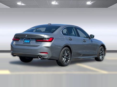 Used 2025 BMW 330i xDrive Sedan w/ Convenience Package image 8
