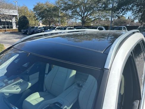 Used 2025 Mercedes-Benz GLS 450 4MATIC image 13