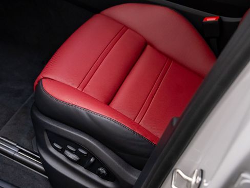 New 2026 Porsche Cayenne GTS image 16