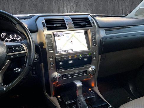 Used 2020 Lexus GX 460 Premium image 9