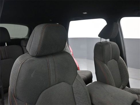 Used 2025 Honda Pilot Sport image 18