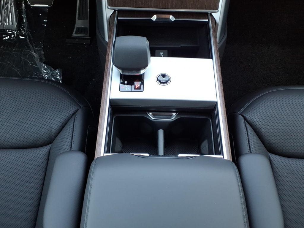 New 2026 Land Rover Range Rover SE AWD/4WD image 21