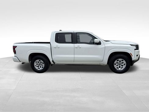 Used 2024 Nissan Frontier SV RWD image 8