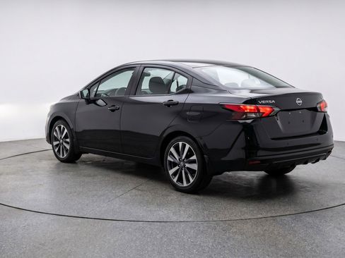 Used 2025 Nissan Versa SV FWD image 6