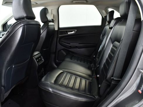 Used 2023 Ford Edge SEL w/ Convenience Package image 16