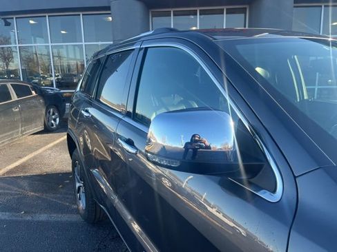 Used 2017 Jeep Grand Cherokee Limited image 5