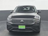 Used 2023 Volkswagen Tiguan SE image 3