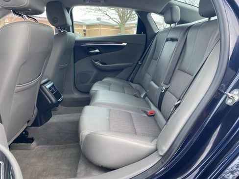 Used 2017 Chevrolet Impala LT image 22