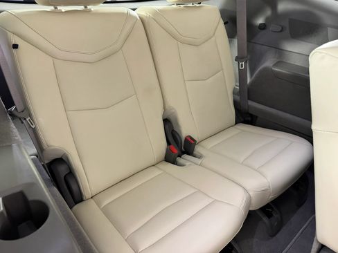 Used 2024 Cadillac XT6 Premium Luxury w/ Technology Package AWD/4WD image 41