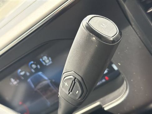 Used 2023 Ford F250 Lariat w/ Lariat Ultimate Package AWD/4WD image 18