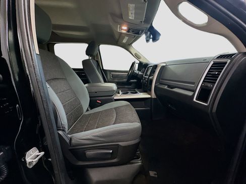 Used 2014 RAM 1500 Big Horn image 31