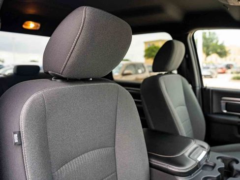 Used 2024 RAM 1500 Warlock AWD/4WD image 27