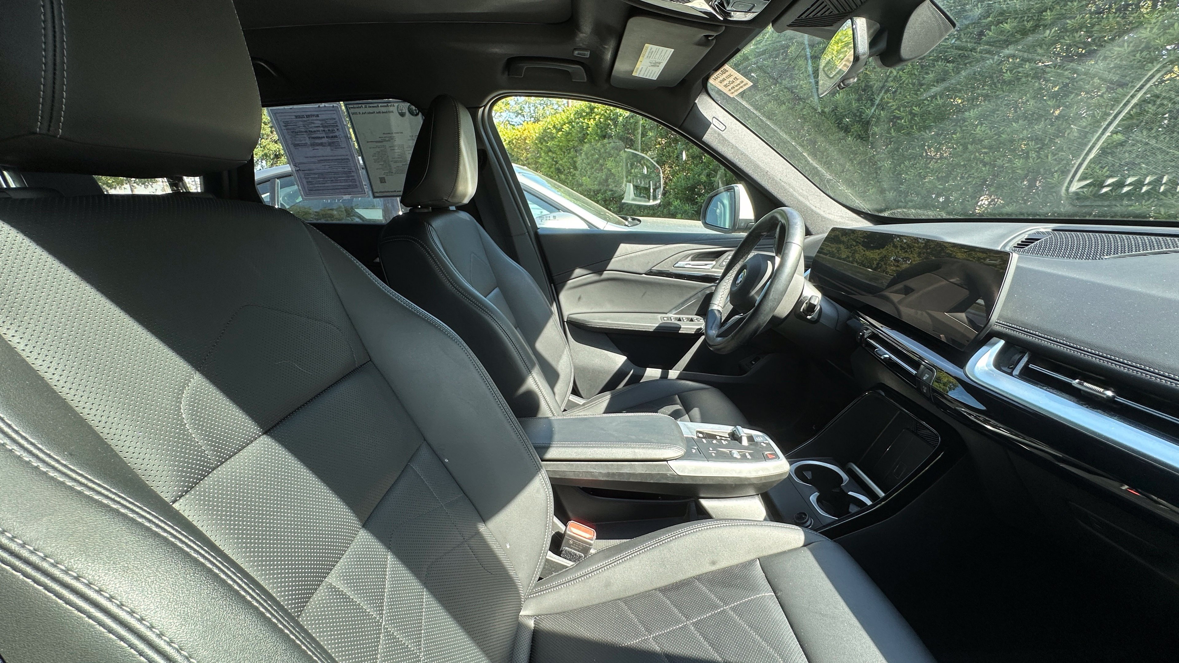 Used 2025 BMW X1 xDrive28i AWD/4WD image 4