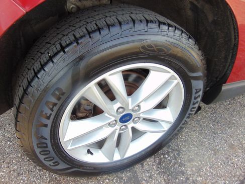 Used 2016 Ford Edge SEL w/ Equipment Group 201A AWD/4WD image 29