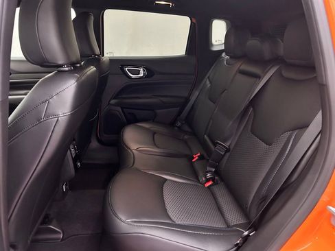 New 2026 Jeep Compass Latitude image 18