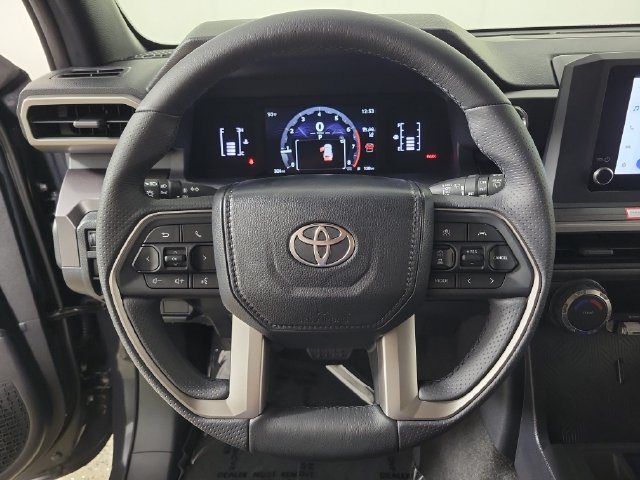 Used 2026 Toyota 4Runner SR5 AWD/4WD image 26