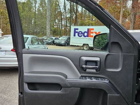 Used 2016 Chevrolet Silverado 1500 Custom w/ Custom Convenience Package image 12