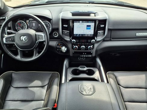 Used 2024 RAM 1500 Laramie AWD/4WD image 11