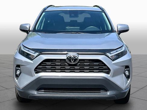 Used 2024 Toyota RAV4 XLE Premium FWD image 3