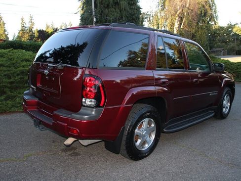 Used 2005 Chevrolet TrailBlazer LS w/ LS Preferred Equipment Group AWD/4WD image 3