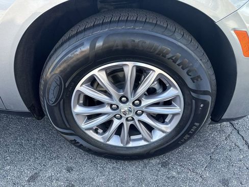 Certified 2024 Buick Enclave Premium image 31