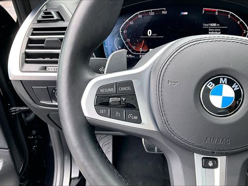 Certified 2025 BMW X4 xDrive30i AWD/4WD image 24