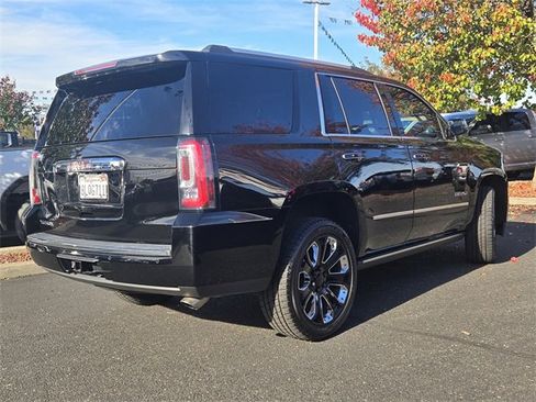 Used 2019 GMC Yukon Denali w/ Denali Ultimate Package image 4