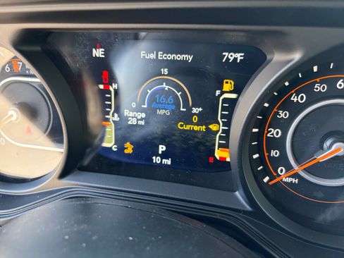 New 2026 Jeep Gladiator Sport AWD/4WD image 14