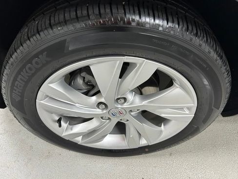 Used 2024 Buick Encore GX Preferred FWD image 9