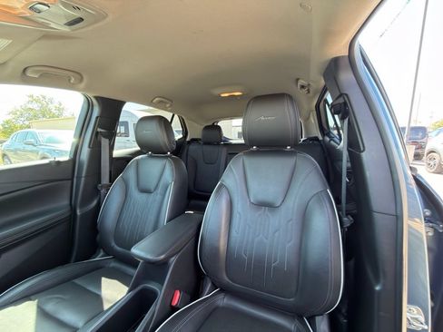 Used 2024 Buick Encore GX Avenir w/ Avenir Technology Package FWD image 11