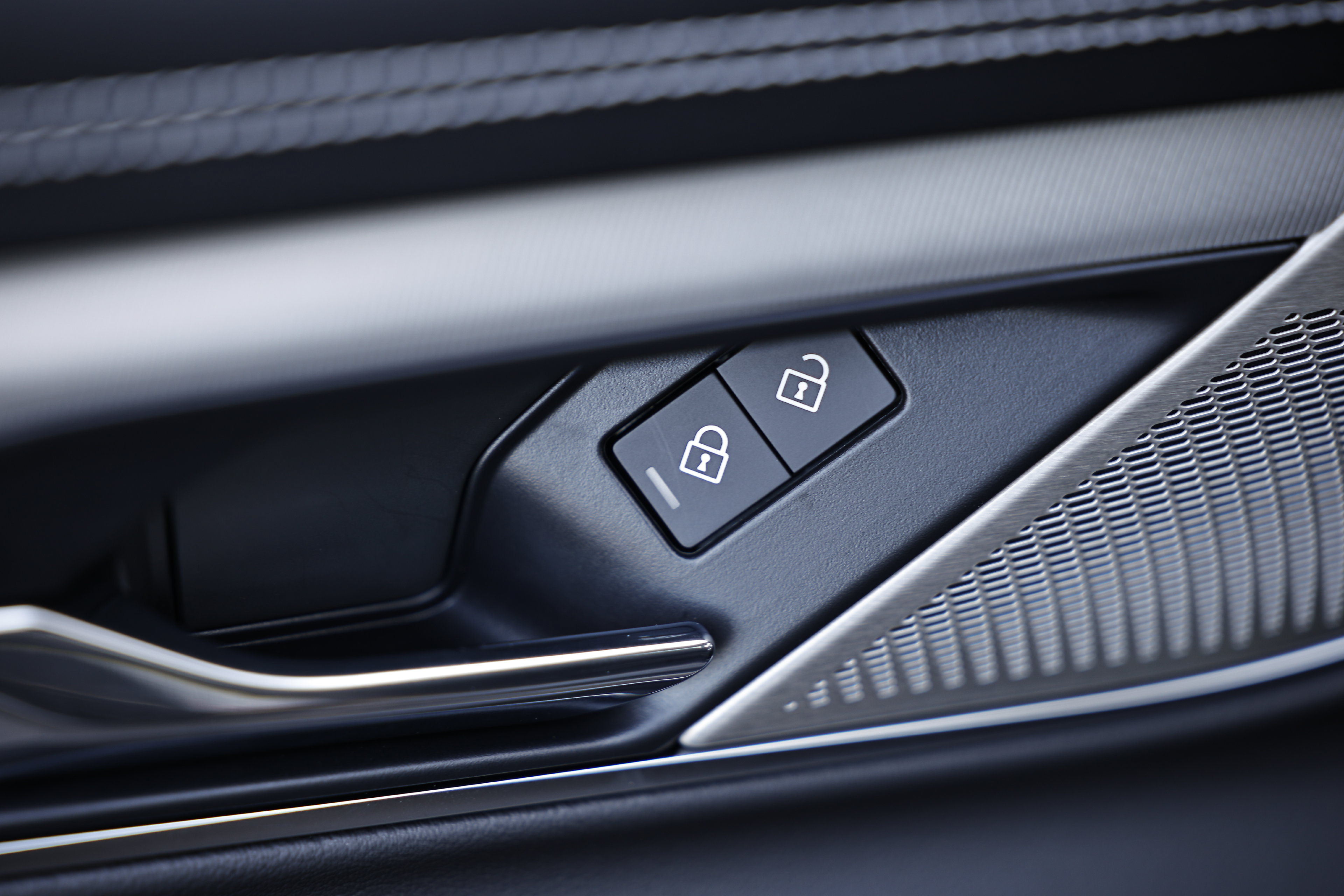 New 2024 Jaguar XF R-Dynamic SE AWD/4WD image 20