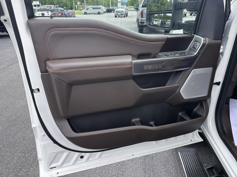 Used 2026 Ford F250 King Ranch w/ Chrome Package AWD/4WD image 10