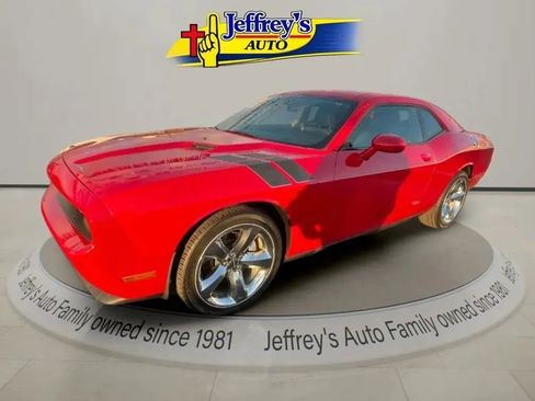 Used 2013 Dodge Challenger SXT w/ Super Sport Group image 2