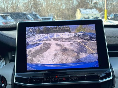 New 2026 Jeep Compass Limited image 10