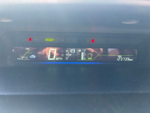 Used 2012 Toyota Prius V Two image 15