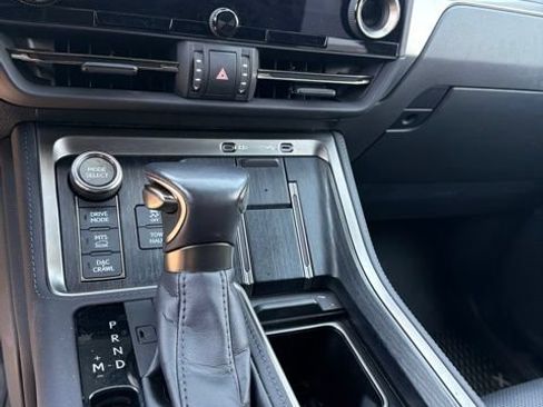 Used 2024 Lexus GX 550 AWD/4WD image 25