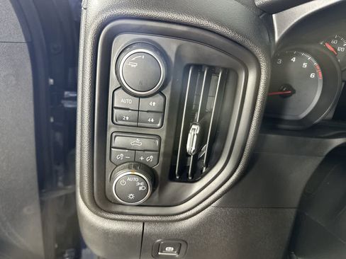 Used 2020 Chevrolet Silverado 1500 Custom Trail Boss w/ Custom Convenience Package AWD/4WD image 31