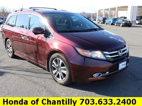 Used 2015 Honda Odyssey Touring image 1
