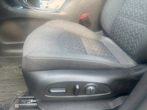 Used 2022 Chevrolet Equinox LT AWD/4WD image 38