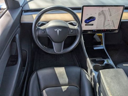 Used 2019 Tesla Model 3 Long Range image 10
